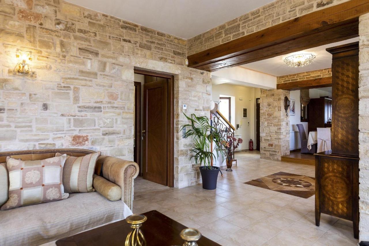 Villa Natura - With Private Heated Pool Tria Monastiria Extérieur photo