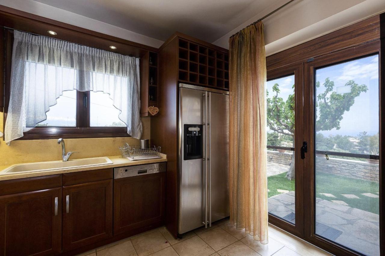 Villa Natura - With Private Heated Pool Tria Monastiria Extérieur photo